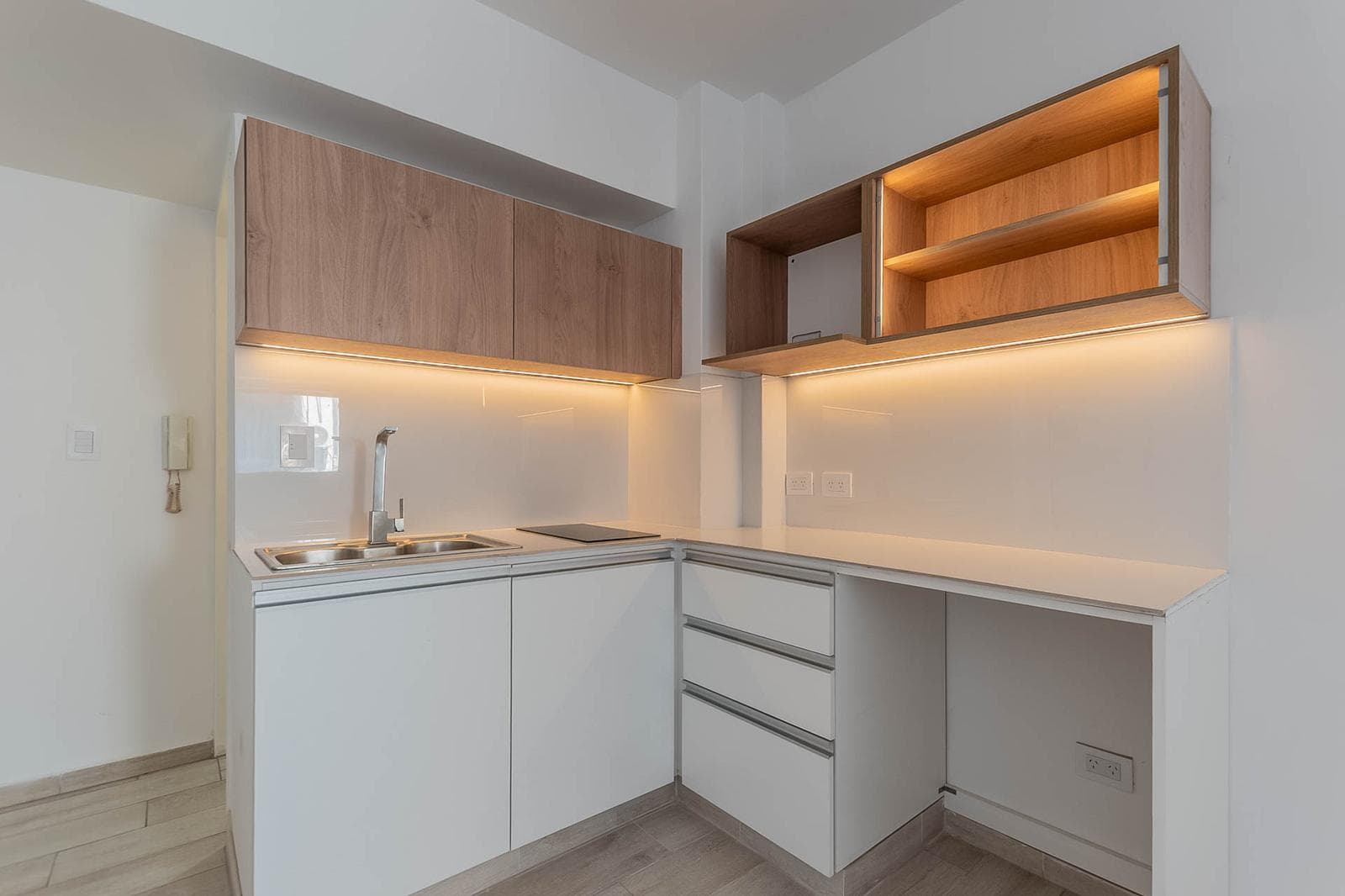 Departamento · Monoambiente · Marcelo T. de Alvear al 900 ·
